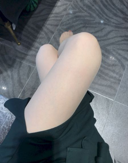 隔着肉色丝袜进入AV_高清电影-免费完整版